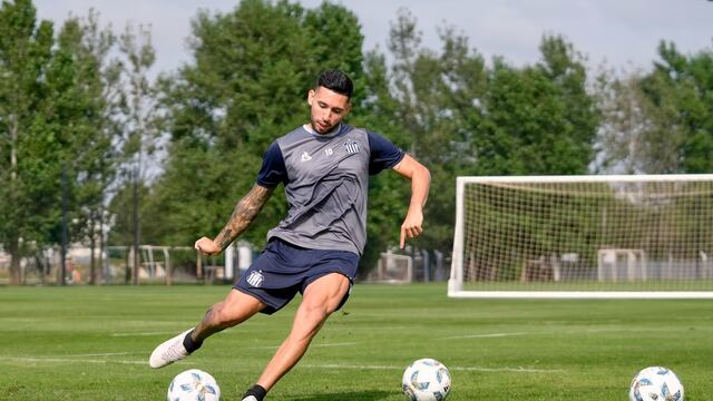 Sin lugar en Talleres, Nahuel Bustos podría irse a San Lorenzo. No hay acuerdo todavía (Prensa Talleres)