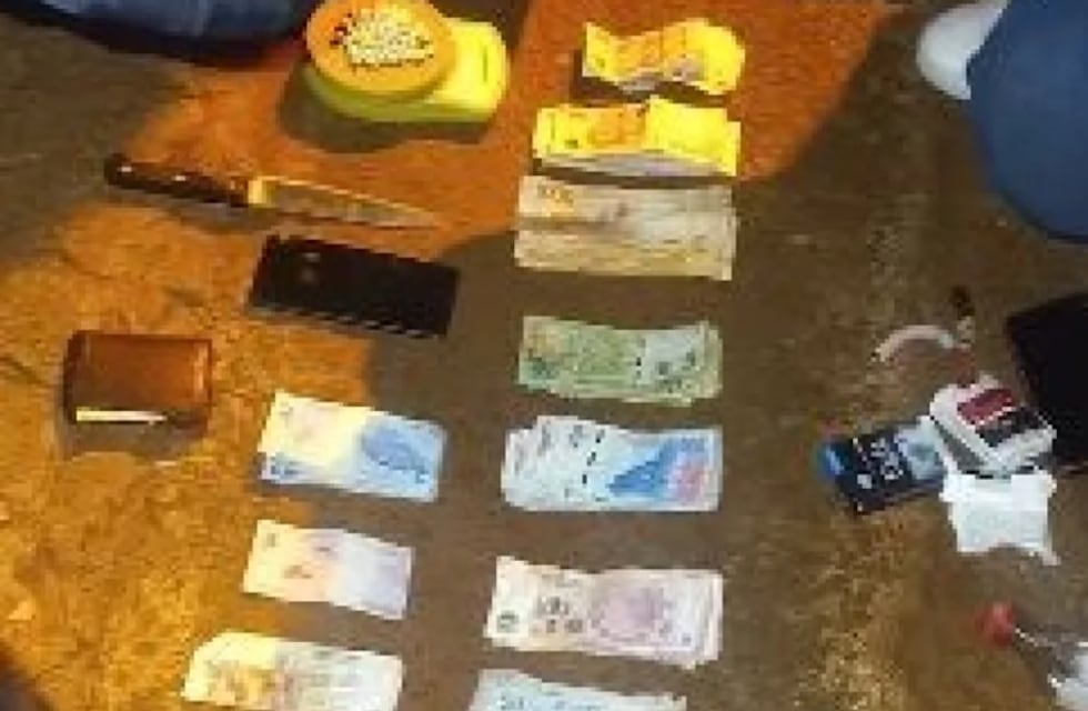 Cayó una banda con cocaína fraccionada y $130.000 en efectivo en Puerto Iguazú