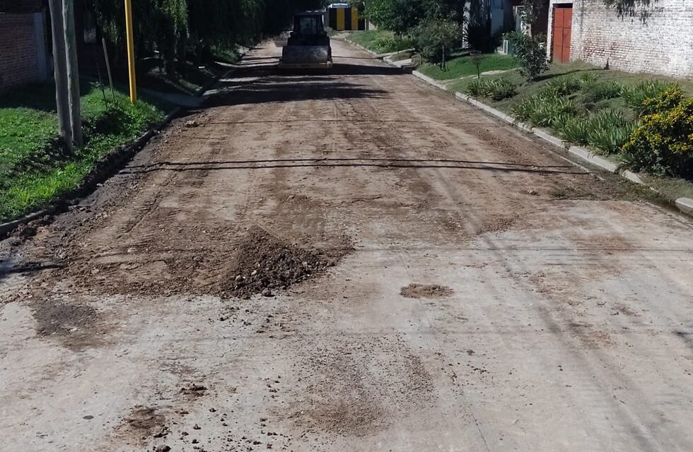 Servicios Públicos de Tres Arroyos trabajó en el nivelado de calles