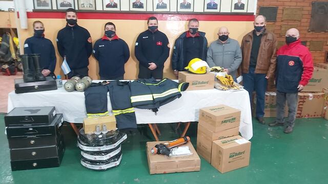 Los Bomberos de Punta Alta incorporaron  equipamiento por más de 2 millones de pesos.