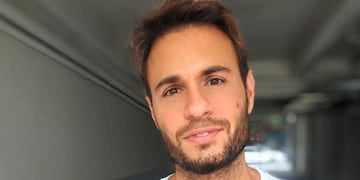 Tomás Dente sufrió una tremenda caída en vivo: “¡Está resbaladizo!”