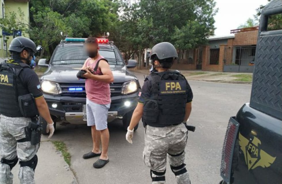 Narcomenudeo: se desplegó un operativo en diferentes barrios de la ciudad de Córdoba