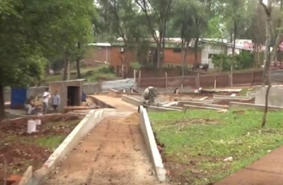 Se ejecutan obras para la construcción de una plazoleta en el Hospital SAMIC de Eldorado