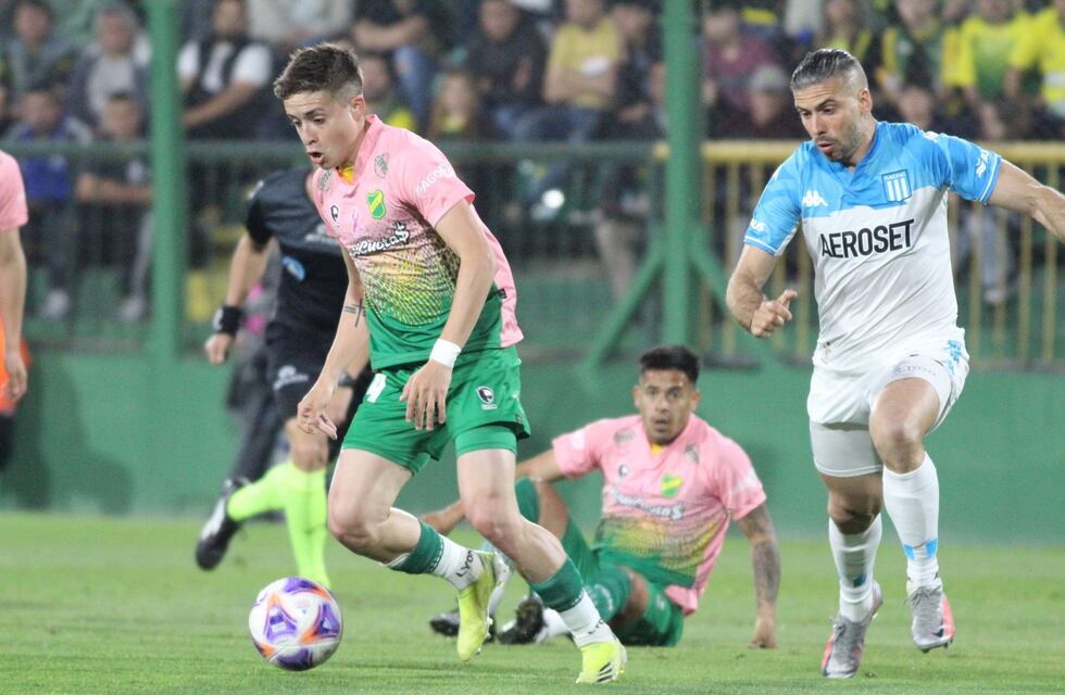 Racing empató agónicamente con Defensa y Justicia en un partido bisagra del campeonato