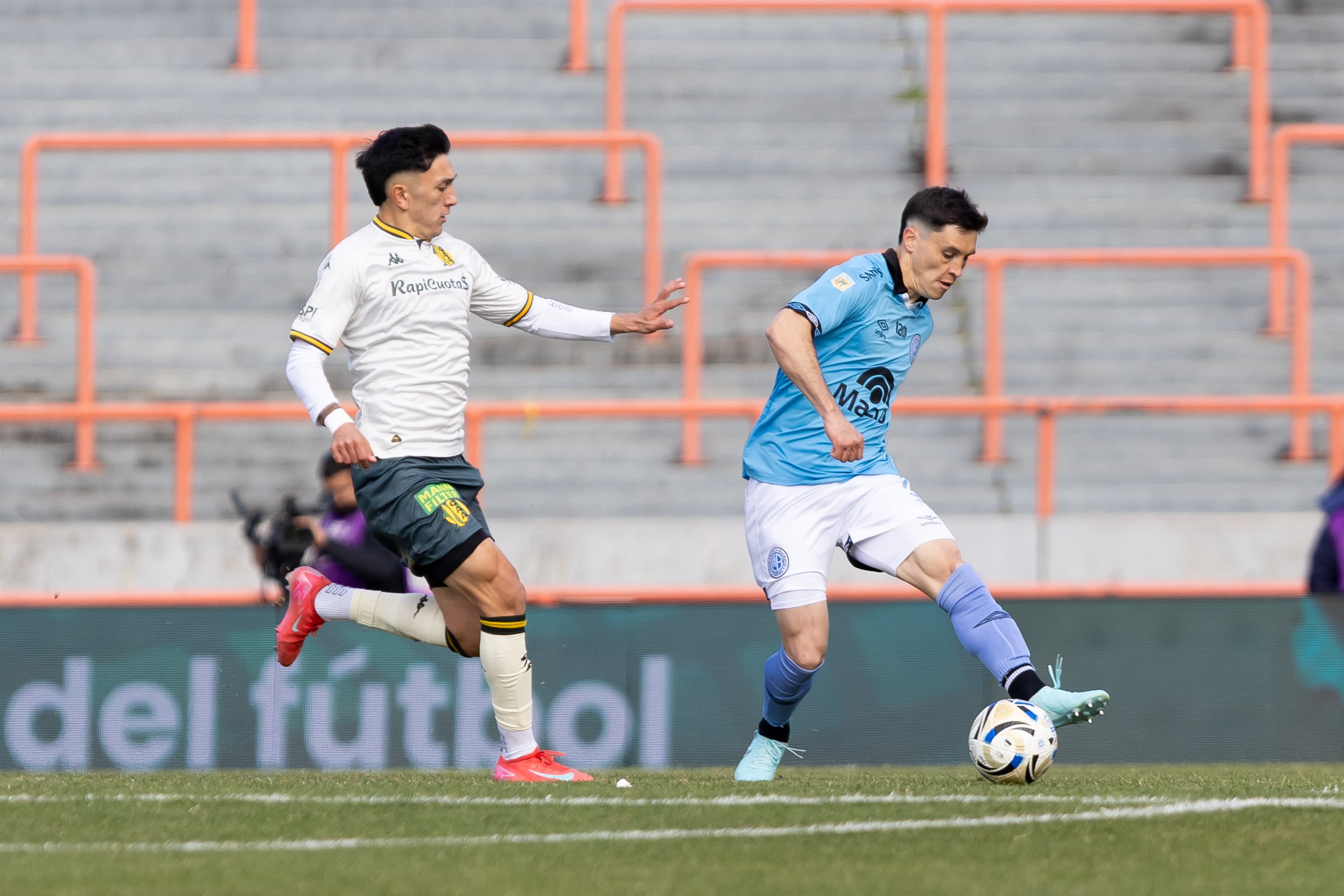 Belgrano en su visita a Aldosivi en Mar del Plata. (Prensa Belgrano).