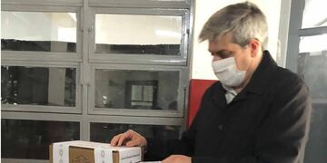 Agustín Fernández emitió su voto.