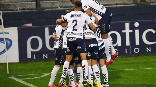En otro partido chivo de la fecha, Quilmes le ganó a Tigre y superó a Belgrano en la tabla (Telam).