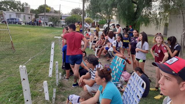 Gran torneo de fútbol femenino en el Nicolás Batalla