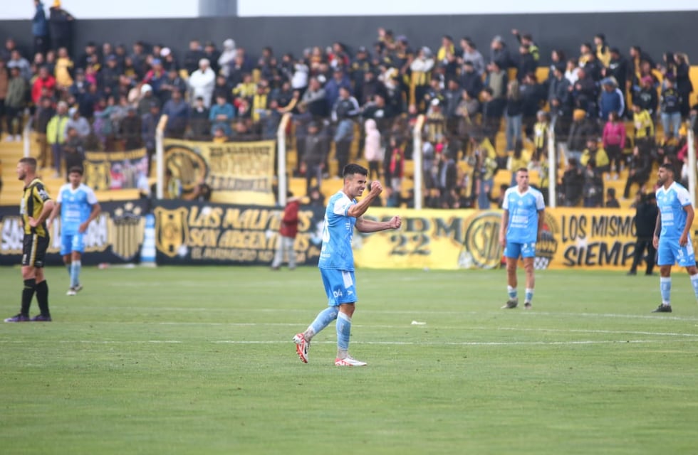 Estudiantes de Río Cuarto empató ante Deportivo Madryn y ascendió a la Liga Profesional