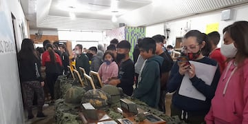 El museo de Infantería de Marina visitó la Secundaria Nº1