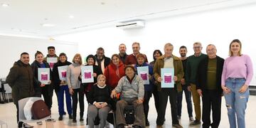 Entregaron boletos de compra-venta del IMV