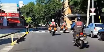 El operativo del SAME trasladando tejido cardíaco.
