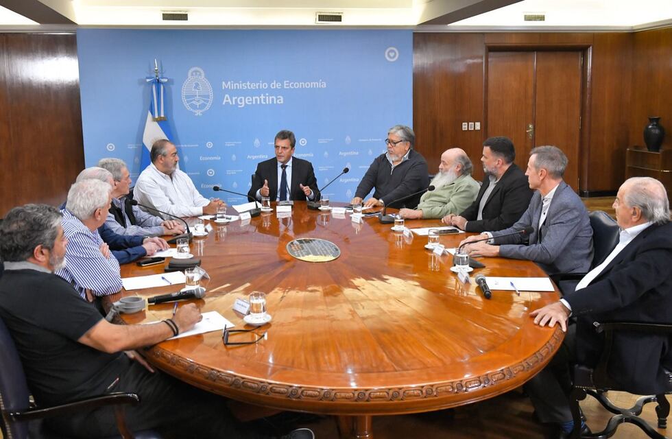 Tras la cumbre con Massa, la CGT aclaró que no se acordó un congelamiento de precios y salarios