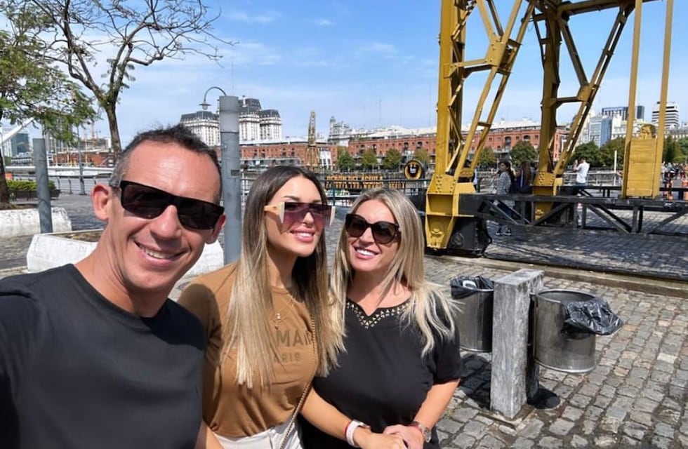 Agustina Gandolfo no para: junto a Nina y su familia, disfrutan de Buenos Aires y continúa su vida fit