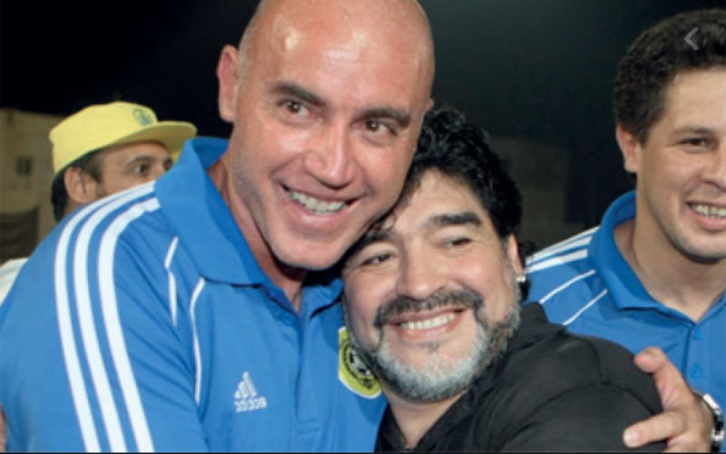 Junto a Diego Maradona.