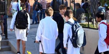 Comenzaron las clases en CABA y en siete provincias.