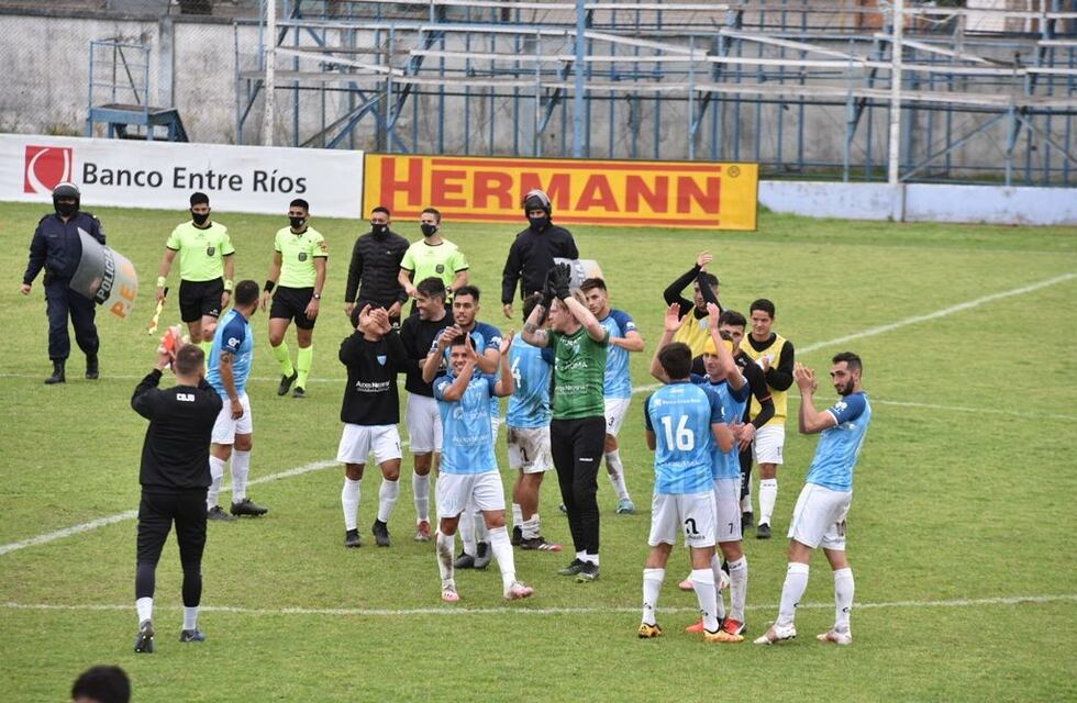 Nacho Abraham y Juventud Unida volvieron a ganar por el Federal A