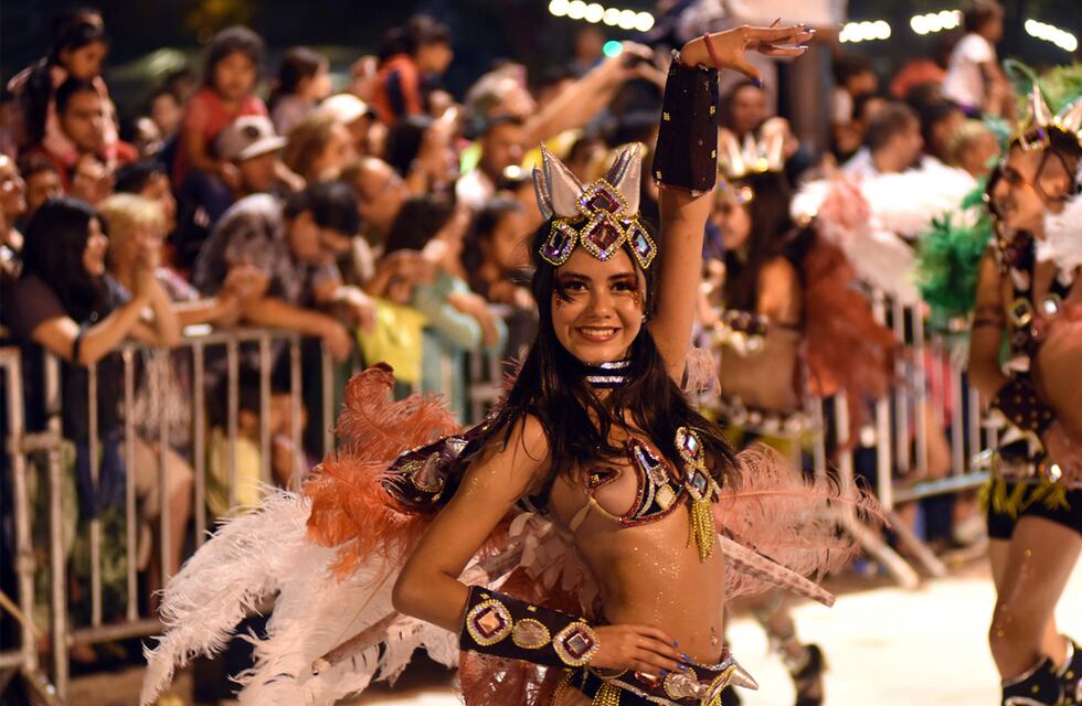 Carnavales en Rosario: lo que tenés que saber de la celebración central en Parque Independencia