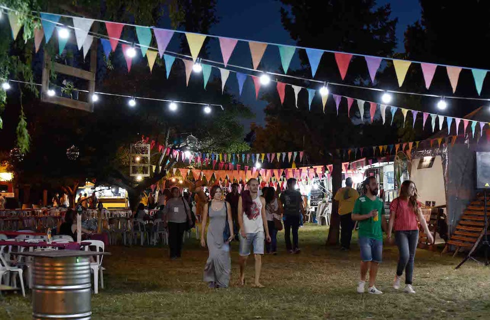 Con entrada gratis y patio de comidas: el festival de Córdoba que inaugura el fin de semana largo