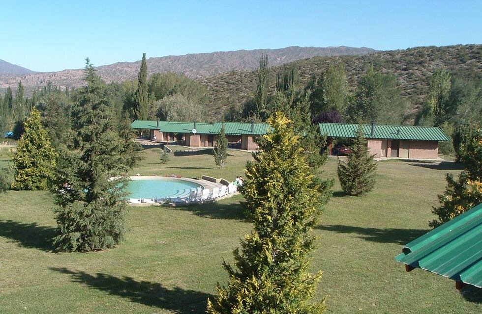 Para pasar las Fiestas en una cabaña en la montaña hay que pagar en dólares