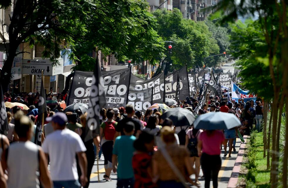 Tras una asamblea, los piqueteros levantaron el corte principal en Buenos Aires y adelantaron que volverán a acampar
