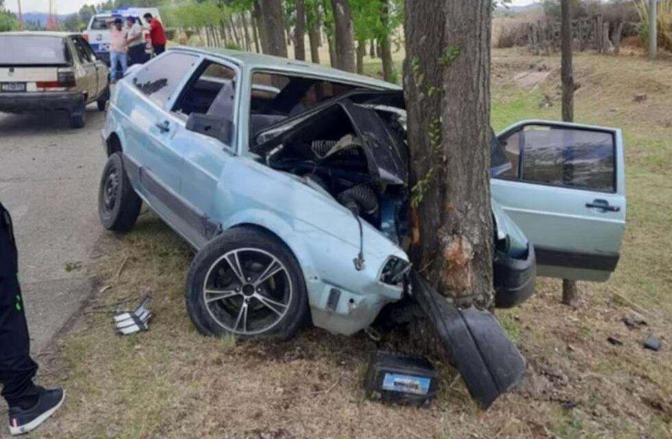Impactante accidente en Juana Koslay: una mujer se salvó de milagro