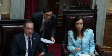 Expulsión de Kueider: el acta de traspaso de mando demuestra que la sesión fue válida (Clarín)