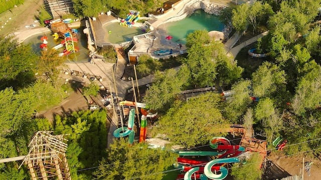Una propuesta ideal para escapar del calor y sumergirse en el universo de los dinosaurios.