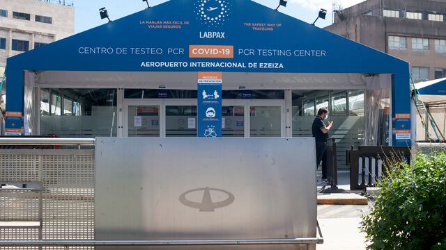 Centro de Testeos en Ezeiza (Foto: Clarín)