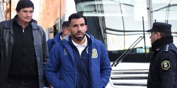 El "Apache" tiene 38 años y debutó con una derrota ante Gimnasia y Esgrima de La Plata.