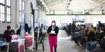 La ciudad de Rosario tuvo 402 nuevos casos de coronavirus y 26 muertos este martes.