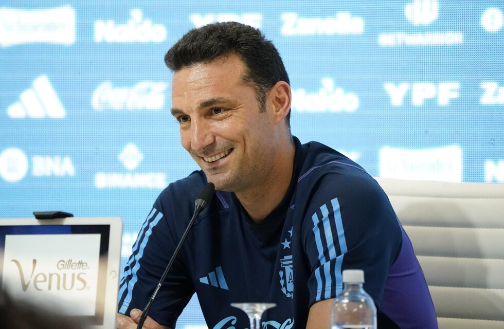 La inesperada visita de Scaloni a Córdoba: fue visto pedaleando por las sierras