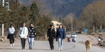 Un grupo de vecinos autoconvocados se ha organizado para recuperar, al menos, 3 plazas de Potrerillos. Foto: Ignacio Blanco / Los Andes