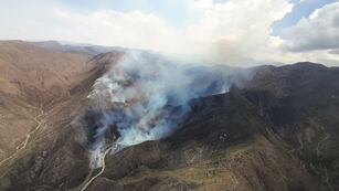Incendio en cerro peral, en El Challao, controlado.
