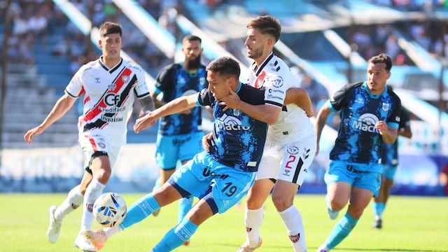 En una tarde "caliente", el “23 de Agosto” explotó de alegría con la victoria del “Lobo” jujeño frente a Chacarita Juniors.