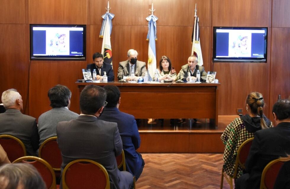 “Vidas paralelas”, un libro para conocer a un genuino héroe jujeño