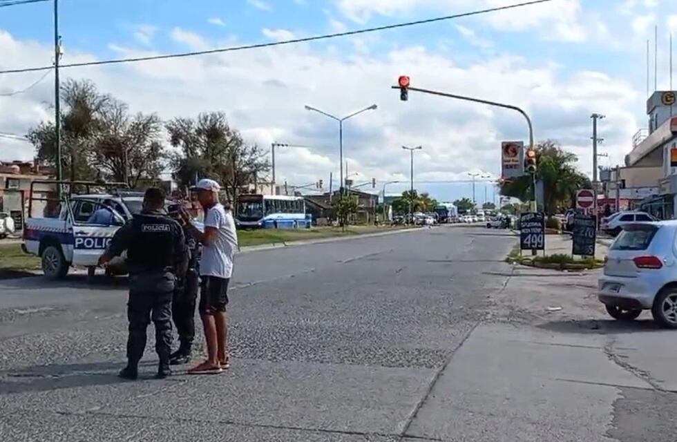Una niña de 4 años murió al caer del auto de su padre y ser atropellada en Salta