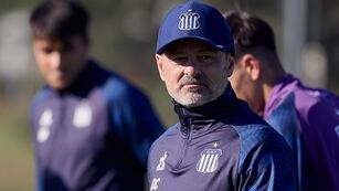 Diego Cocca busca zagueros para Talleres, y en la lista estaría uno que dirigió en México (La Voz).