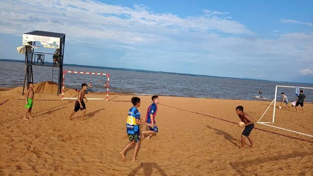 Arranca la temporada de verano con deportes gratuitos en Costa Sur de Posadas.