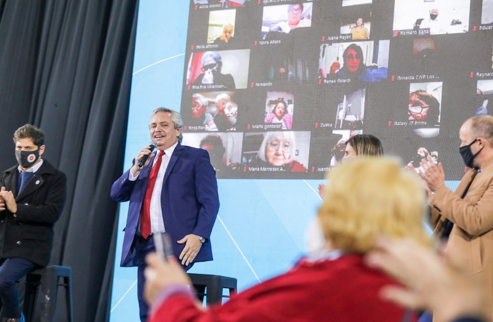 El Gobierno anunció un bono de $5.000 en agosto para los jubilados que cobren hasta dos haberes mínimos