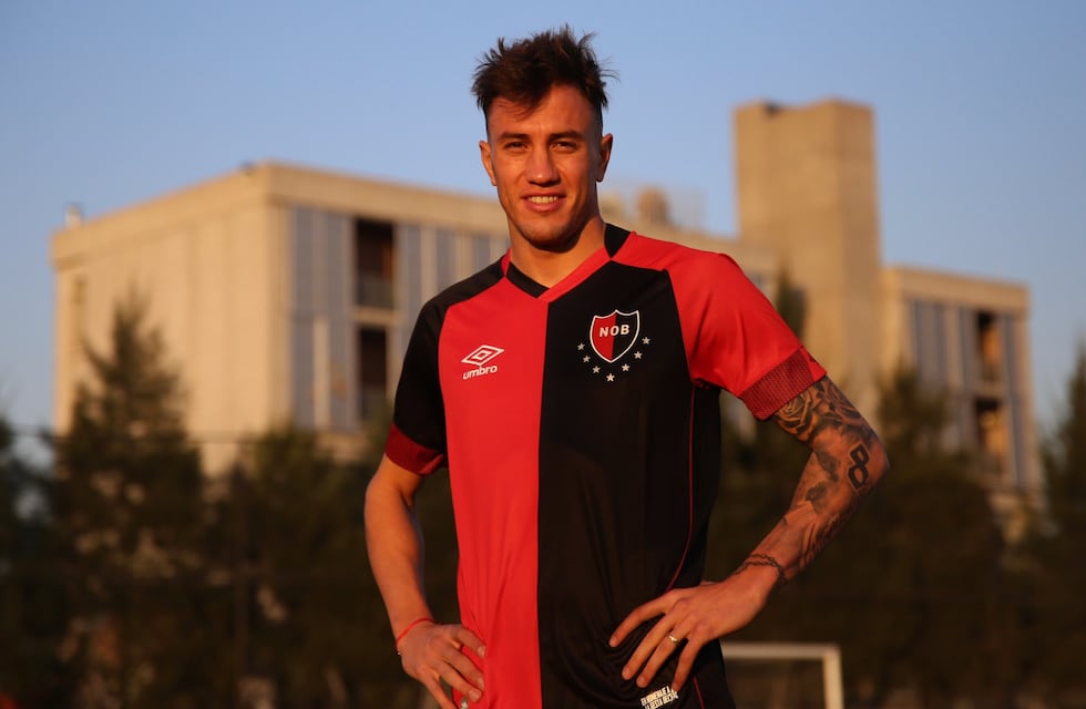 Newell’s presentó a Gabriel Compagnucci y a la nueva camiseta
