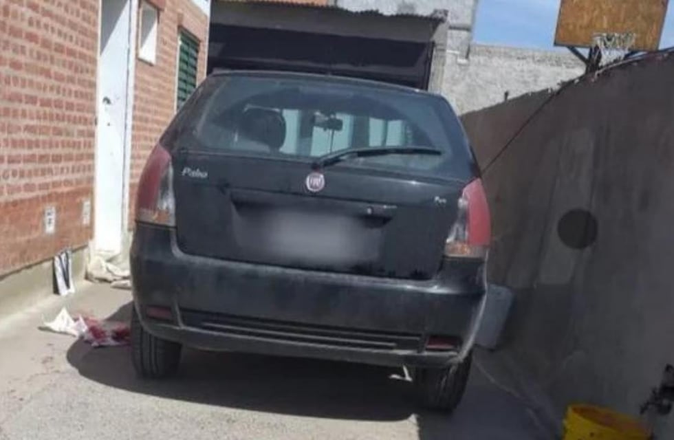 Tragedia en Chubut durante el Día de la Madre: no vio a su hija, dio marcha atrás con el auto y la atropelló