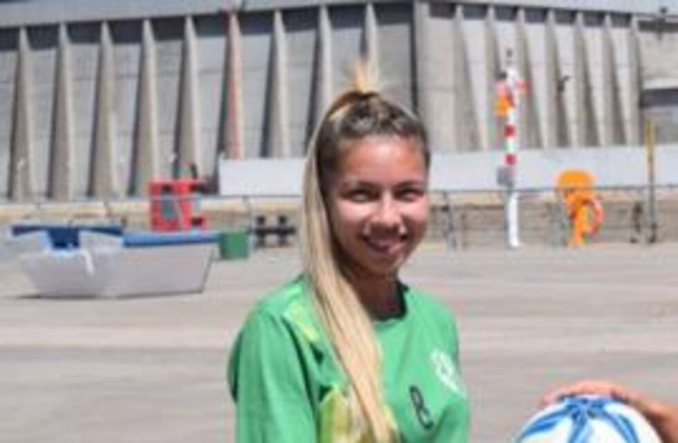 Fútbol femenino: Julieta Romero será la primera puntaltense profesional
