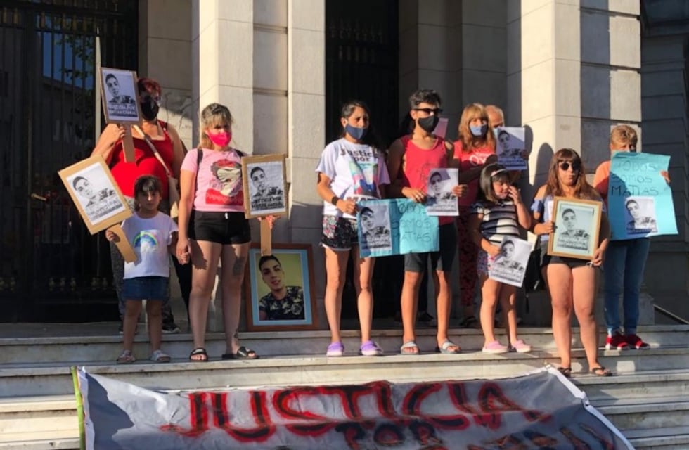 Olavarría: pidieron justicia por el joven azuleño asesinado