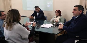 Medina Ruiz coordina con referentes del oeste nuevas estrategias territoriales de salud.