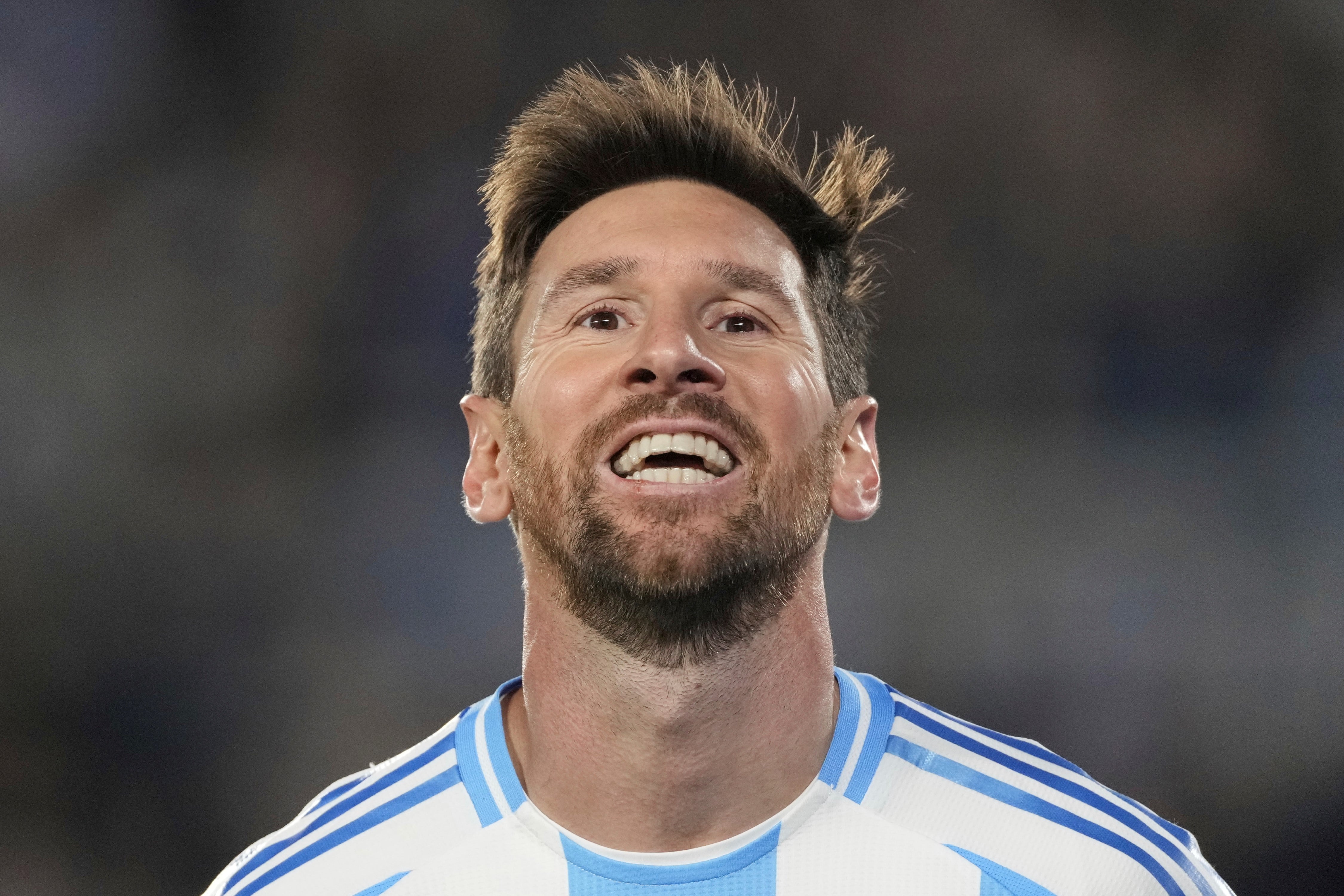 Lionel Messi y una noche mágica en la cancha de River. (AP)