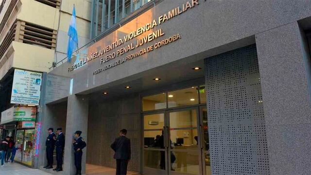 No aplicaron condena porque el joven logró seguir sus estudios y consiguió trabajo.