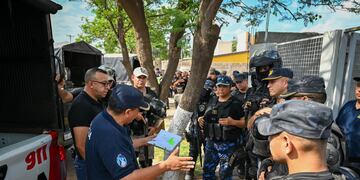 El Ministerio de Seguridad, en colaboración con la Policía, ha presentado un balance mensual de operativos de seguridad.