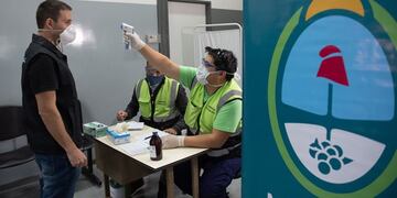 Mendoza suspendió los controles por Covid-19 a camioneros.