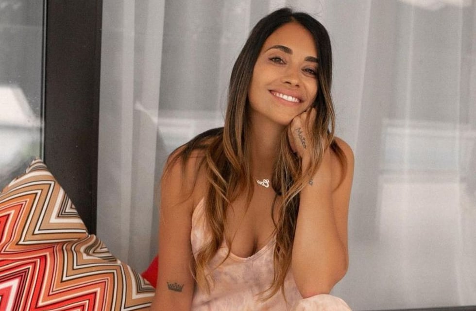 Antonela Roccuzzo marcó tendencia con un maquillaje súper natural en tonos melocotón